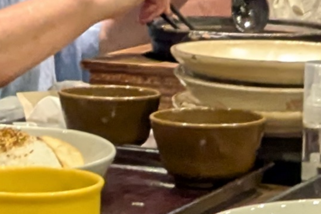 飲み口が広いコップ